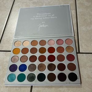 Jaclyn Hill Palette